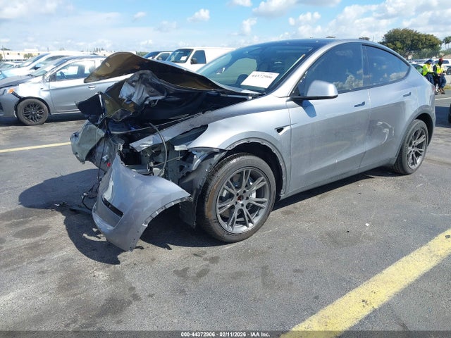 7SAYGDED0SF261623 Tesla Model Y Long Range Dual Motor Rear-wheel Drive