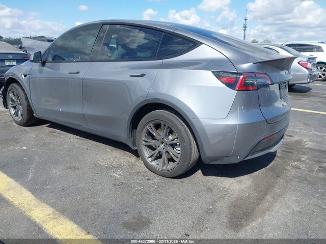 7SAYGDED0SF261623 Tesla Model Y Long Range Dual Motor Rear-wheel Drive
