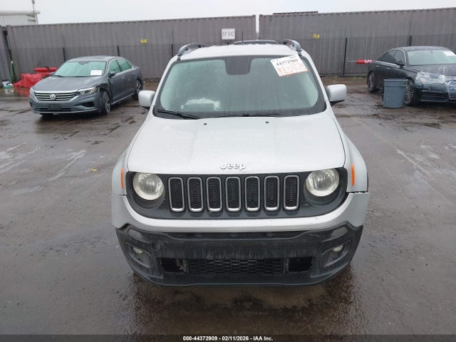 ZACCJABT7GPD85889 Jeep Renegade Latitude