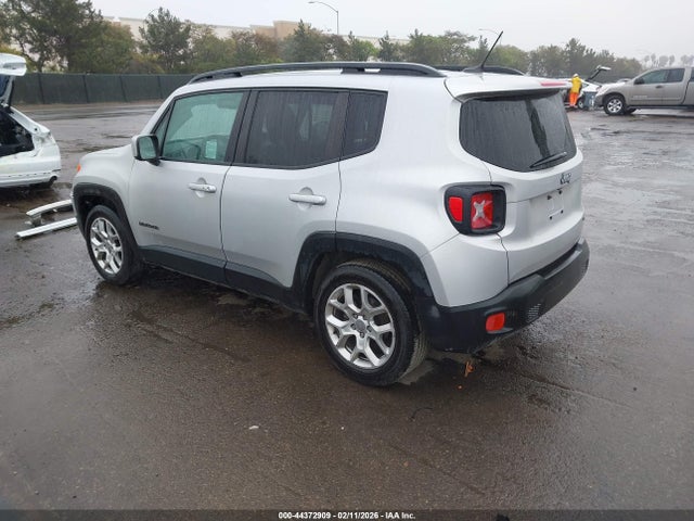 ZACCJABT7GPD85889 Jeep Renegade Latitude