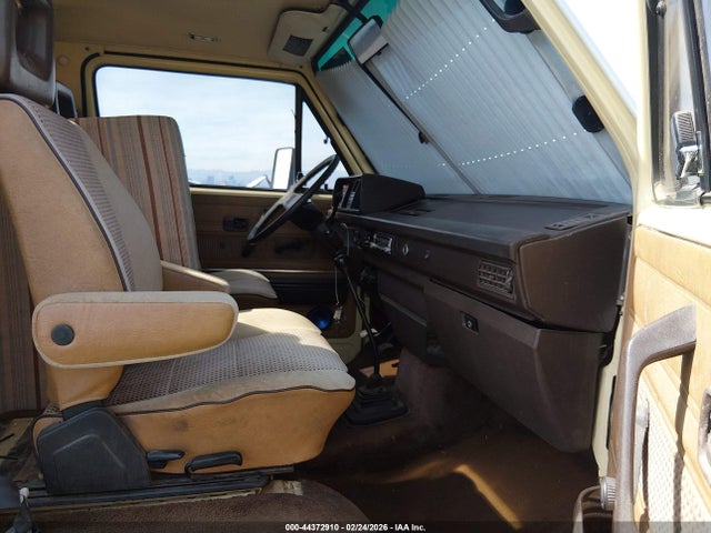 1984 VOLKSWAGEN VANAGON WV2ZB0253EH019260 Photo 4