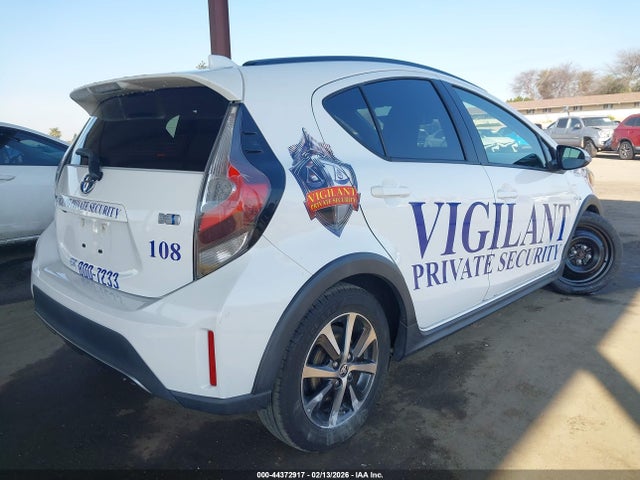 JTDKDTB38J1615686 Toyota Prius C Two