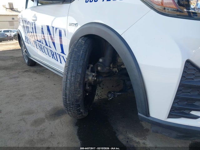 JTDKDTB38J1615686 Toyota Prius C Two