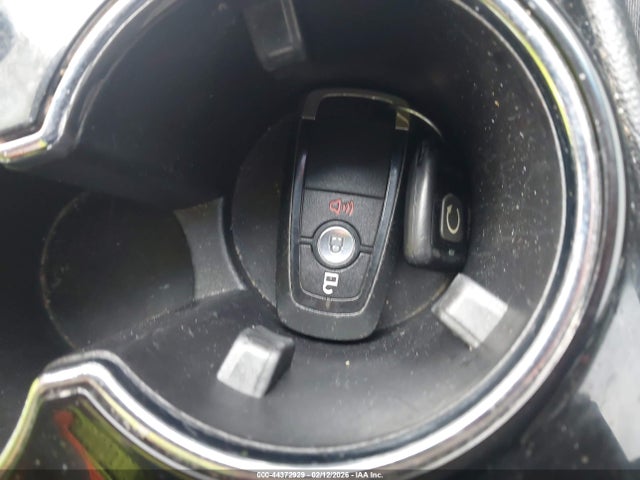 44372929 :رقم المزاد ، 2FMPK4J97HBB46088 vin ، 2017 Ford Edge Sel مزاد بيع