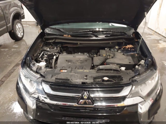 2018 MITSUBISHI OUTLANDER JA4AZ3A31JZ046478 Photo 9