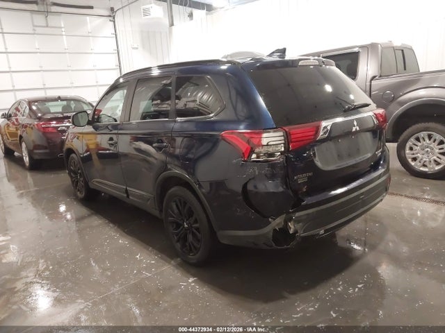 2018 MITSUBISHI OUTLANDER JA4AZ3A31JZ046478 Photo 2