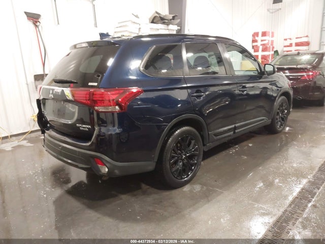 2018 MITSUBISHI OUTLANDER JA4AZ3A31JZ046478 Photo 3