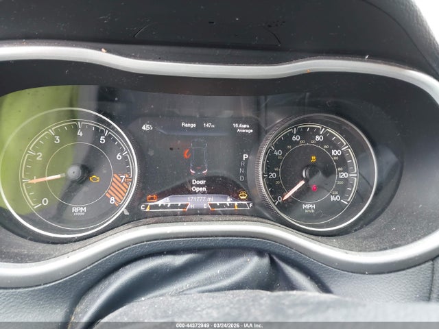 Auction sale of the 2014 Jeep Cherokee Limited, vin: 1C4PJMDS1EW166031, lot number: 44372949