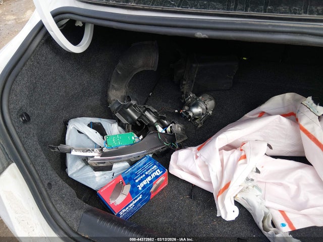 Aukcja sprzedaży 2015 Chrysler 200 Limited, vin: 1C3CCCAB0FN569985, numer aukcji: 44372982