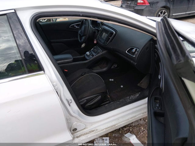 Aukcja sprzedaży 2015 Chrysler 200 Limited, vin: 1C3CCCAB0FN569985, numer aukcji: 44372982