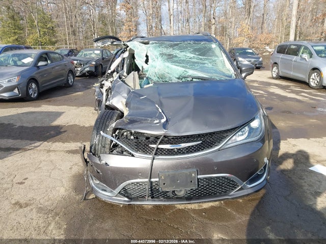 44372996 :رقم المزاد ، 2C4RC1BG9JR127268 vin ، 2018 Chrysler Pacifica Touring L مزاد بيع