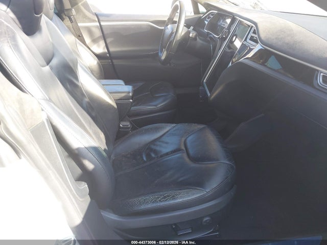 2015 TESLA MODEL S 5YJSA1H22FF097598 Photo 4
