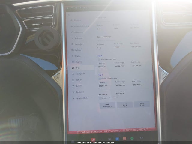 2015 TESLA MODEL S 5YJSA1H22FF097598 Photo 6