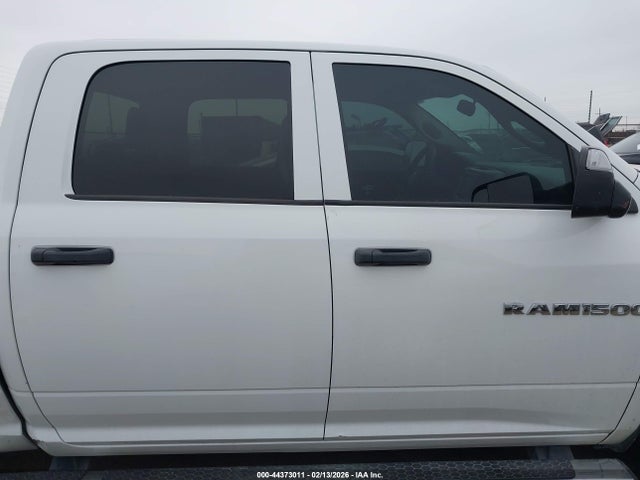 Aukcja sprzedaży 2017 Ram 1500 Express  4x4 5'7 Box, vin: 3C6RR7KT0HG641015, numer aukcji: 44373011