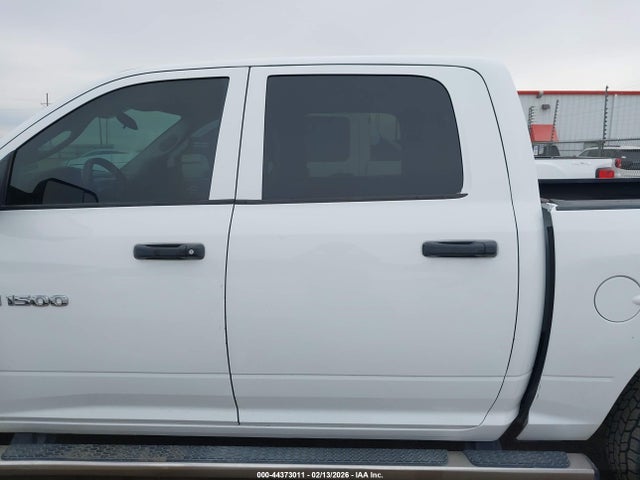 Aukcja sprzedaży 2017 Ram 1500 Express  4x4 5'7 Box, vin: 3C6RR7KT0HG641015, numer aukcji: 44373011