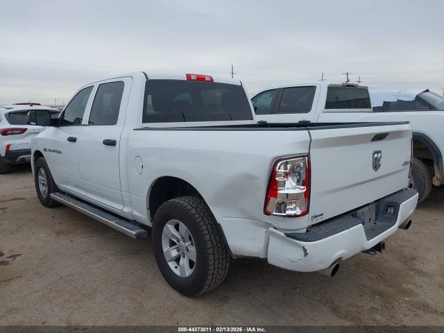 Aukcja sprzedaży 2017 Ram 1500 Express  4x4 5'7 Box, vin: 3C6RR7KT0HG641015, numer aukcji: 44373011