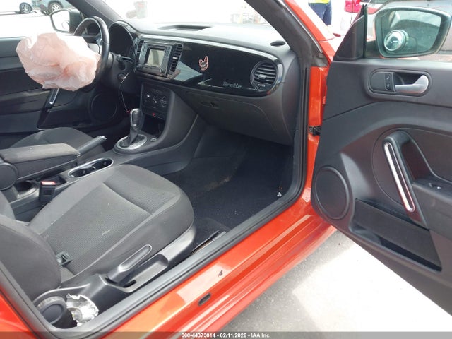 Продаж на аукціоні авто 2016 Volkswagen Beetle 1.8t S, vin: 3VWF17AT5GM618038, номер лоту: 44373014