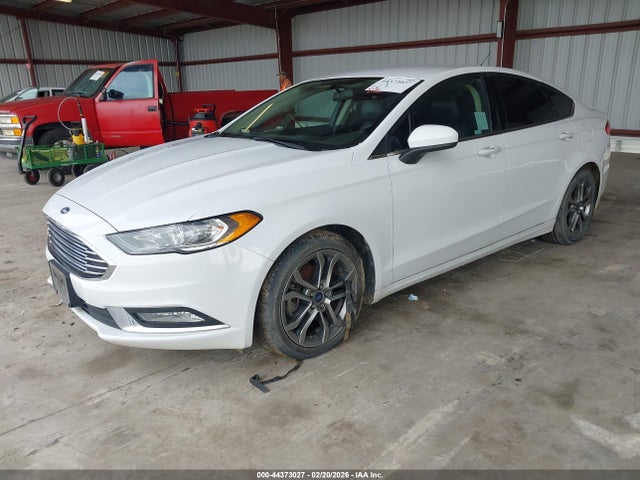 3FA6P0HDXHR248089 Ford FUSION SE