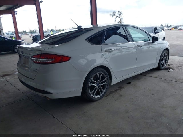 3FA6P0HDXHR248089 Ford FUSION SE