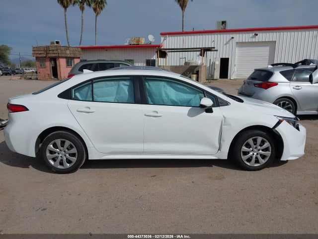 Toyota COROLLA LE 2026 5YFB4MDE3TP403054 Image 14