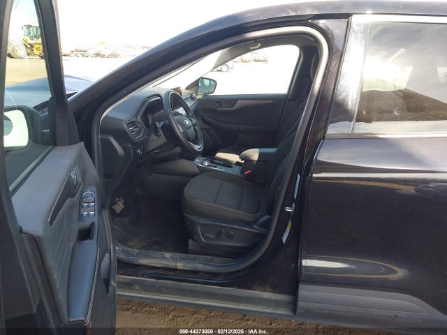 1FMCU0GN3RUA64375 Ford Escape Active