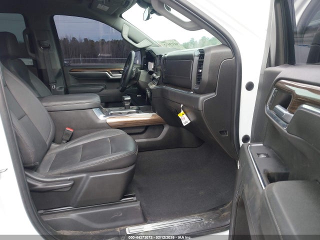 2024 CHEVROLET SILVERADO 1500 1GCUDEED8RZ101990 Photo 4