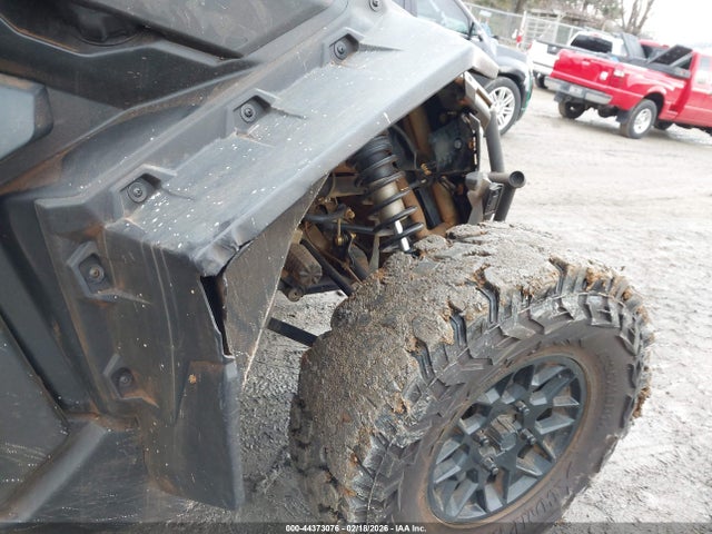 3JBVGAW23HK000792 Can-Am Maverick X3 Turbo R
