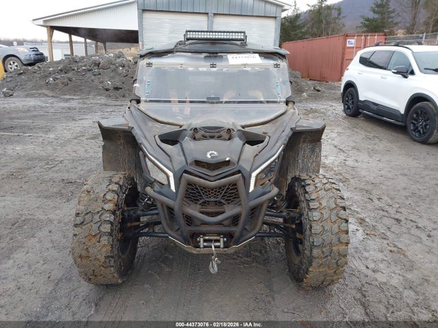 3JBVGAW23HK000792 Can-Am Maverick X3 Turbo R