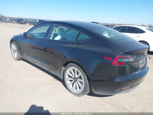 2022 TESLA MODEL 3 5YJ3E1EB3NF230428 Photo 2