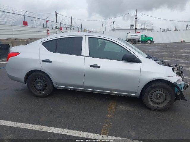 Nissan Versa 1.6 S 2014 3N1CN7AP2EL827451 Image 12
