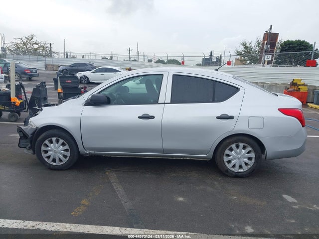 Nissan Versa 1.6 S 2014 3N1CN7AP2EL827451 Image 13
