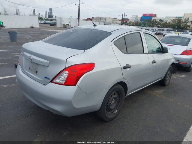 Nissan Versa 1.6 S 2014 3N1CN7AP2EL827451 Image 4