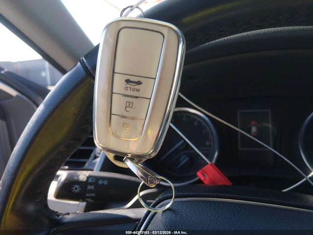 4T1B11HK2KU280982 Toyota CAMRY SE