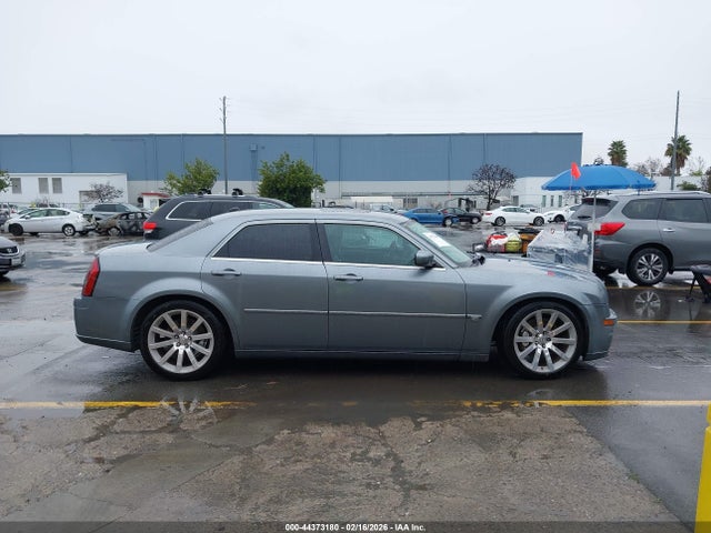 2006 Chrysler 300c Srt8 მანქანა იყიდება აუქციონზე, vin: 2C3LA73W56H149418, აუქციონის ნომერი: 44373180