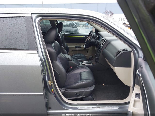 2006 Chrysler 300c Srt8 მანქანა იყიდება აუქციონზე, vin: 2C3LA73W56H149418, აუქციონის ნომერი: 44373180