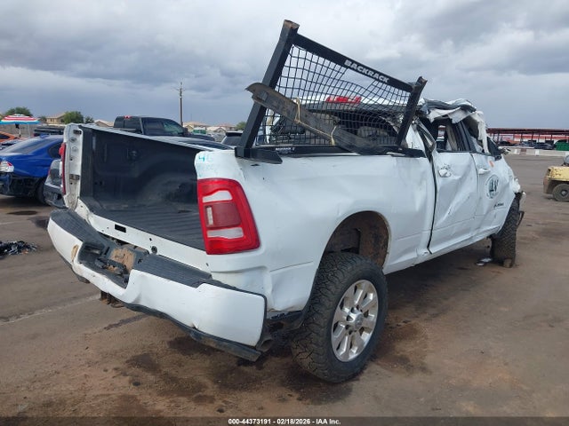 3C6UR5FL4PG533939 RAM 2500 Laramie 4x4 6&#039;4 Box