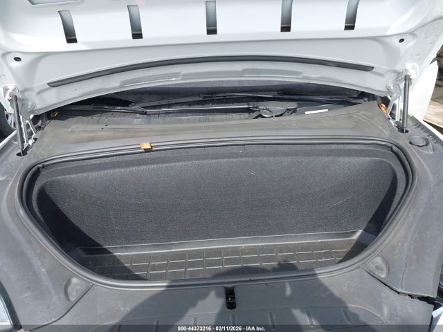 Продажа на аукционе авто 2018 Tesla Model X 100d/75d/p100d, vin: 5YJXCBE22JF142767, номер лота: 44373216