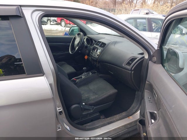 44373238 :رقم المزاد ، 4A4AP3AU0FE053045 vin ، 2015 Mitsubishi Outlander Sport Es مزاد بيع