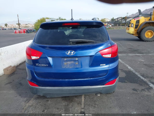KM8JUCAG0EU875466 Hyundai TUCSON SE