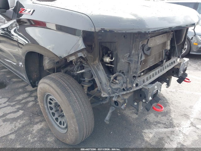 1GCPYFED0LZ189335 Chevrolet Silverado 1500 4wd Short Bed Lt Trail Boss