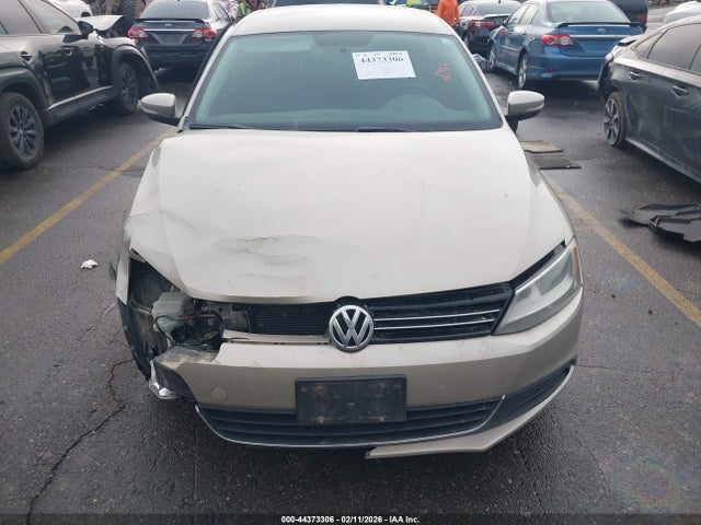 Продажа на аукционе авто 2013 Volkswagen Jetta 2.0l Tdi, vin: 3VWLL7AJ2DM205355, номер лота: 44373306
