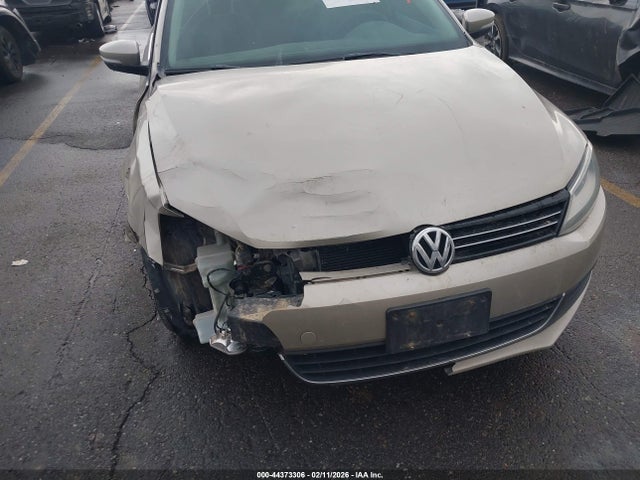 Продажа на аукционе авто 2013 Volkswagen Jetta 2.0l Tdi, vin: 3VWLL7AJ2DM205355, номер лота: 44373306