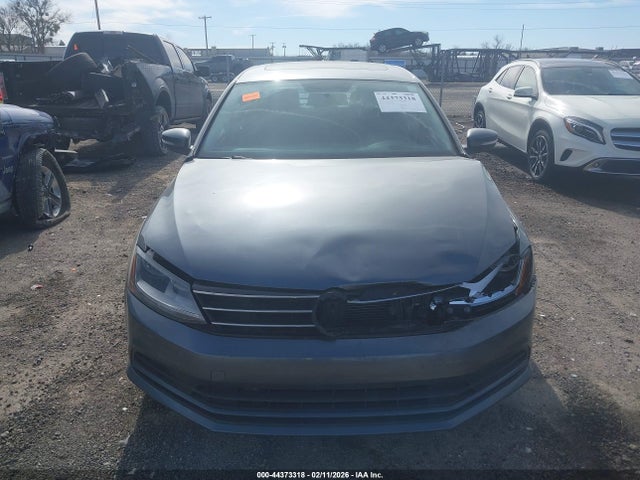 Продажа на аукционе авто 2017 Volkswagen Jetta 1.4t Se, vin: 3VWDB7AJ3HM331673, номер лота: 44373318