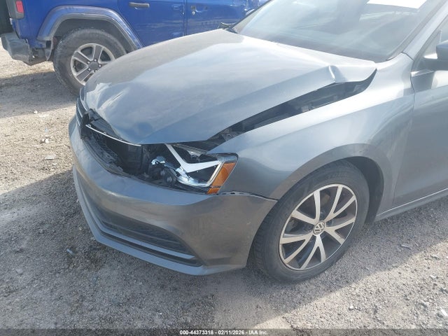Продажа на аукционе авто 2017 Volkswagen Jetta 1.4t Se, vin: 3VWDB7AJ3HM331673, номер лота: 44373318