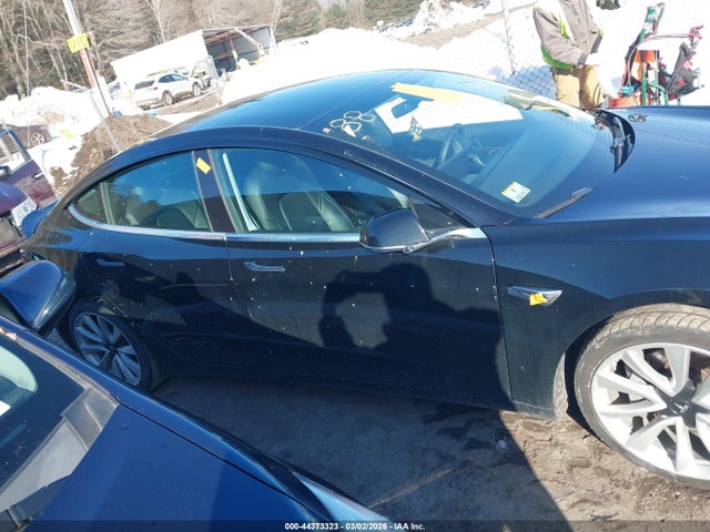 2020 Tesla Model 3 მანქანა იყიდება აუქციონზე, vin: 5YJ3E1EA4LF613959, აუქციონის ნომერი: 44373323