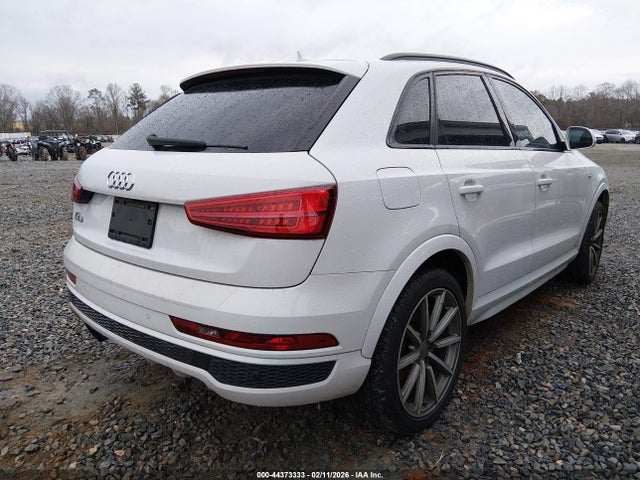 2018 AUDI Q3 WA1HCCFS5JR008462 Photo 3