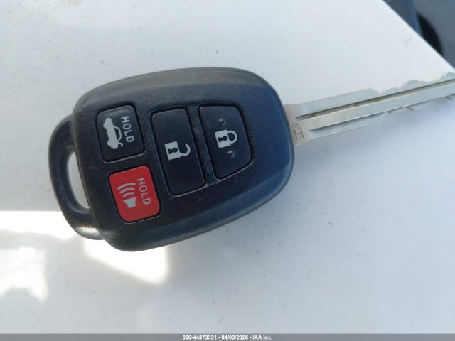 Toyota COROLLA LE 2018 5YFBURHE4JP796051 Image 11