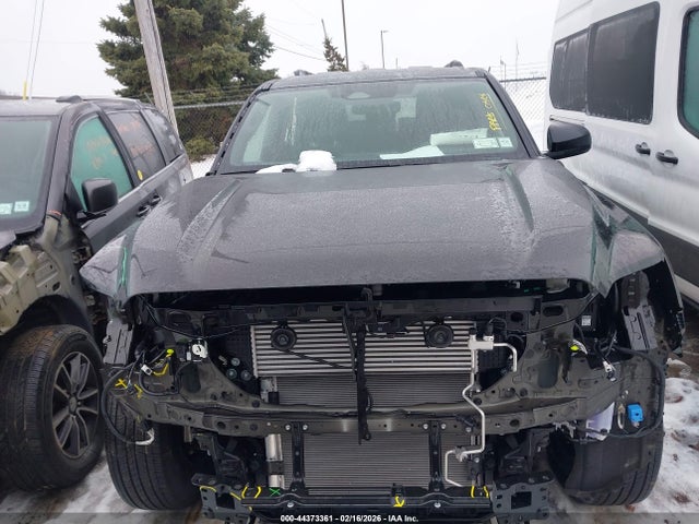 44373361 :رقم المزاد ، JTEVA5BR4S5036318 vin ، 2025 Toyota 4runner Sr5 مزاد بيع