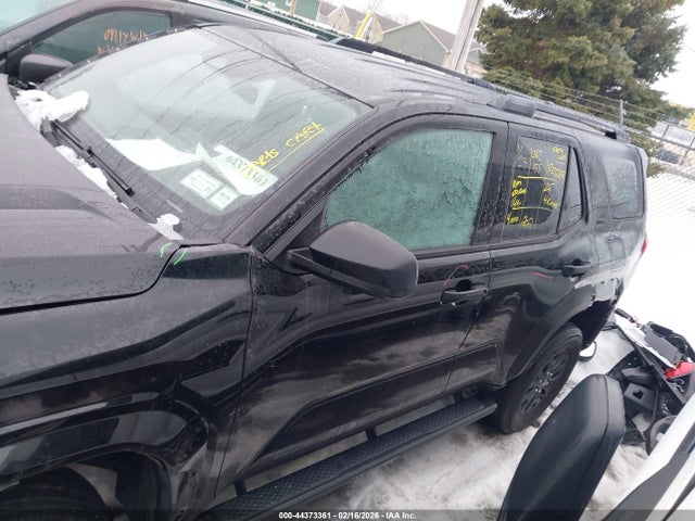 44373361 :رقم المزاد ، JTEVA5BR4S5036318 vin ، 2025 Toyota 4runner Sr5 مزاد بيع
