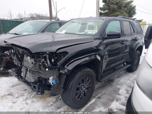 44373361 :رقم المزاد ، JTEVA5BR4S5036318 vin ، 2025 Toyota 4runner Sr5 مزاد بيع